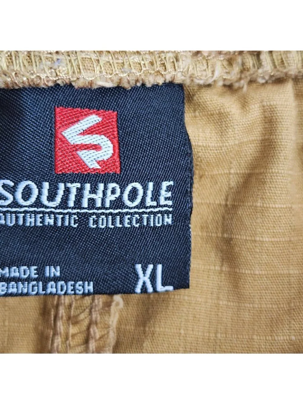 Southpole Shorts Mens XL Brown Tan Cargo Shorts (32x8)